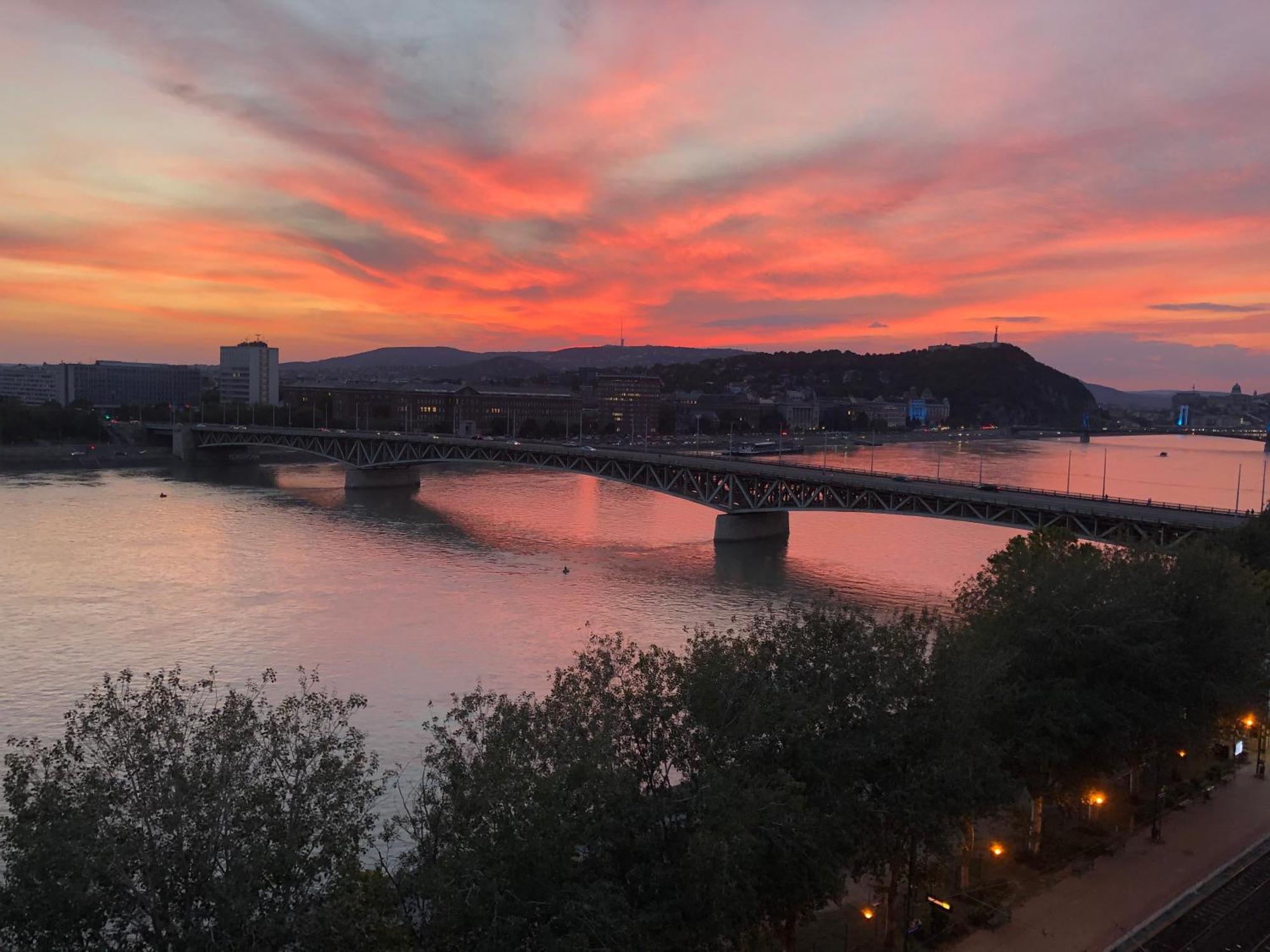 Danube Paradise Budapest Esterno foto